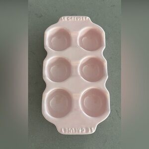 Le Creuset Egg Holder